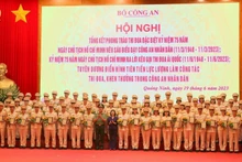 75 điển hình tiên tiến làm công tác thi đua, khen thưởng trong Công an nhân dân.