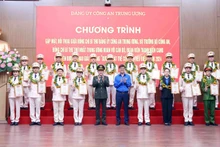 Tuyên dương 20 gương mặt trẻ Công an tiêu biểu năm 2024.