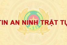 Công an Hà Nội thông tin ban đầu về vụ va chạm giữa xe ô tô và 6 xe máy 