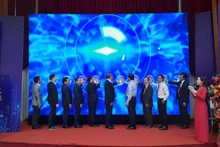 Nghi thức lễ ra mắt, đưa vào vận hành mô hình Trung tâm Đào tạo điện tử quốc tế (IETC).