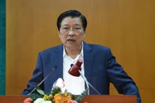 Đồng chí Phan Đình Trạc phát biểu kết luận Hội nghị.