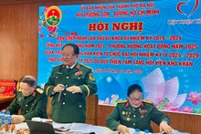 Chủ tịch Hội Trường Sơn-đường Hồ Chí Minh thành phố Hà Nội Nguyễn Đức Thuận phát biểu khai mạc hội nghị.