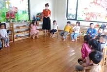 Trẻ em nhà trẻ trong các cơ sở giáo dục mầm non công lập thuộc tỉnh Thái Nguyên quản lý được hỗ trợ tiền ăn trưa và học phí.