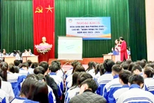 Học sinh Trường phổ thông vùng cao Việt Bắc được tham gia nhiều chương trình ngoại khóa.