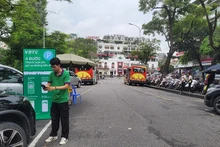 Thanh toán phí gửi xe không chỉ là quét QR mà còn ứng dụng công nghệ thông minh không dừng.