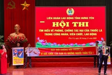 Cuộc thi tìm hiểu về phòng, chống tác hại của thuốc lá do Liên đoàn Lao động tỉnh Hưng Yên tổ chức.