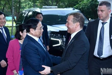 Thủ tướng Phạm Minh Chính đón Chủ tịch Đảng Nước Nga Thống nhất, Phó Chủ tịch Hội đồng An ninh Liên bang Nga Dmitry Medvedev.