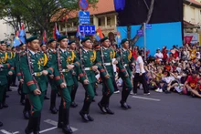 Các lực lượng tham gia Lễ diễu binh, diễu hành. (Ảnh: THẾ ANH)