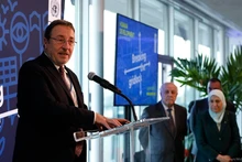 Tổng Giám đốc UNDP Achim Steiner phát biểu tại Lễ công bố Báo cáo Phát triển Con người năm 2023-2024. (Nguồn: UNDP/TTXVN)