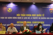 Ban tổ chức điều hành các phiên thảo luận tại hội thảo. (Ảnh: Hải Đăng)