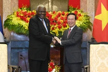 Chủ tịch nước Võ Văn Thưởng và Chủ tịch Quốc hội Cuba Esteban Lazo Hernandez. (Ảnh: DUY LINH)