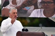 Ông Miguel Díaz-Canel Bermúdez phát biểu tại buổi lễ kỷ niệm. (Nguồn: escambray.cu/TTXVN)