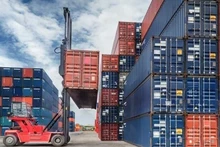 Container tại cảng Manila, Philippines. (Nguồn: Philstar Global/TTXVN)