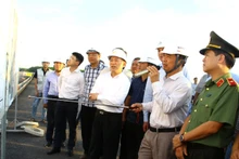 Phó Thủ tướng Chính phủ Hồ Đức Phớc kiểm tra dự án cao tốc Biên Hòa-Vũng Tàu, đoạn qua địa bàn tỉnh Đồng Nai.