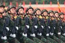 Tham gia tổng hợp luyện diễu binh có 36 khối.