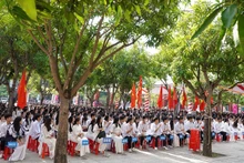 Trường THPT Huỳnh Thúc Kháng (thành phố Vinh) tổ chức khai giảng năm học mới 2024-2025.