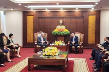 Lãnh đạo tỉnh Hòa Bình làm việc với Tập đoàn Xây dựng Thái Bình Dương (Trung Quốc).