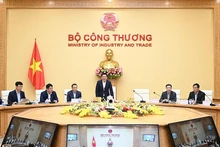 Bộ trưởng Công thương Nguyễn Hồng Diên chủ trì cuộc họp.