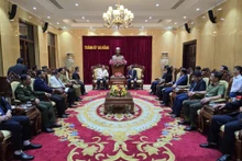Quang cảnh buổi tiếp, làm việc với đoàn công tác cấp cao tỉnh Savannakhet, Lào.
