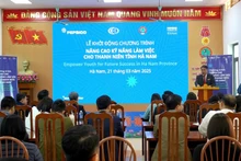 Quang cảnh buổi lễ khởi động chương trình. 