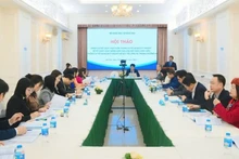 Hội thảo được tổ chức theo hình thức trực tiếp kết hợp trực tuyến. 