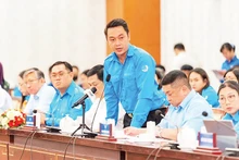 Thanh niên Thành phố Hồ Chí Minh tham gia đối thoại và đề xuất nhiều vấn đề tạo cơ hội để thanh niên cống hiến nhiều hơn cho sự phát triển của thành phố. (Ảnh CTV) 