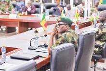Quan chức quân đội các nước ECOWAS họp bàn về tình hình Niger. 