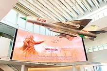 Chiếc máy bay MiG-21 4324 là một trong những hiện vật thu hút sự quan tâm của đông đảo công chúng. 
