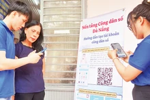 Hỗ trợ người dân tạo tài khoản công dân số. 