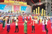 Ðồng bào Khmer Sóc Trăng vào ngày hội. (Ảnh NGUYỄN PHONG) 