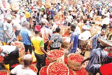 Nigeria thúc đẩy biện pháp tái thiết nền kinh tế. (Ảnh REUTERS) 