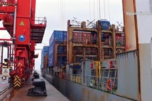 [Video] Chứng khoán lao dốc sau khi Trung Quốc áp thuế trả đũa Mỹ