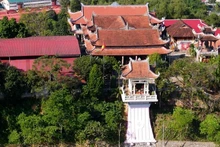 Chỉ có chùa Phật Quang Tự (ở giữa) là có giấy phép xây dựng; còn các công trình chung quanh không có giấy phép xây dựng.