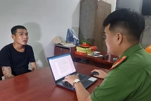 Đối tượng Bùi Nghĩa Hiệp tại cơ quan công an.