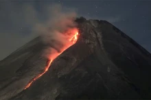 Núi lửa Merapi tại Indonesia phun trào. (Ảnh: REUTERS)