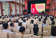 Các đại biểu dự hội nghị trực tuyến tại điểm cầu Huyện ủy Nam Sách, tỉnh Hải Dương.