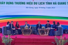 Các đại biểu thảo luận tại hội thảo.