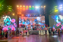 Chương trình nghệ thuật tại lễ khai mạc Lễ hội văn hóa, du lịch và ẩm thực quốc tế lần thứ nhất.