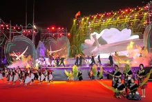 Chương trình nghệ thuật tại lễ khai mạc.