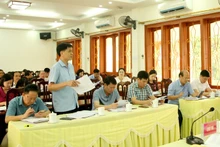 Các đại biểu cho ý kiến vào đề án sắp xếp, tinh gọn tổ chức bộ máy Mặt trận Tổ quốc, các đoàn thể và hội quần chúng.