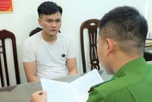 Đối tượng Hà Văn Hào tại cơ quan Công an tỉnh Nam Định. (Ảnh: Công an Nam Định)