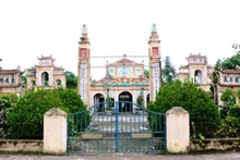 Đền Xám, xã Hồng Quang, huyện Nam Trực (Nam Định).