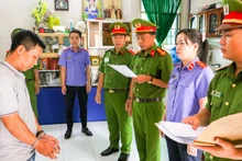 Khởi tố vụ án, khởi tố bị can giả danh công an, lừa đảo chiếm đoạt tài sản tại huyện Vĩnh Thạnh.
