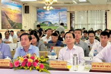 Lãnh đạo Bộ Nông nghiệp và Phát triển nông thôn, Ủy ban nhân dân tỉnh Bạc Liêu dự, chủ trì hội nghị. Ảnh: TRỌNG DUY.