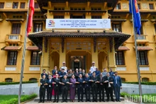 Bộ trưởng Bùi Thanh Sơn tin tưởng với nền tảng vững chắc, dày công vun đắp nửa thế kỷ qua cộng hưởng với những khát vọng của mình, ASEAN sẽ trở thành một Cộng đồng phát triển bao trùm, bền vững và là tâm điểm tăng trưởng của khu vực và thế giới. (Ảnh: THÀNH ĐẠT)