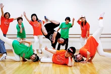 Một buổi tập của Ara Style Senior. Ảnh: REUTERS