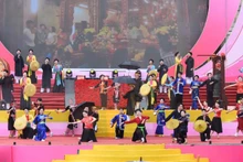 Biểu diễn nghệ thuật tại khai mạc Tuần Văn hóa, Du lịch Bắc Giang 2024.