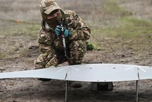 [Video] Nga và Ukraine điều động lượng lớn UAV tấn công lẫn nhau