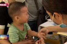 Bệnh tay chân miệng tăng cao, hàng trăm ca mắc mới mỗi tuần