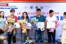 Trao giải Cuộc thi ảnh ''Hành động vì đại dương xanh''